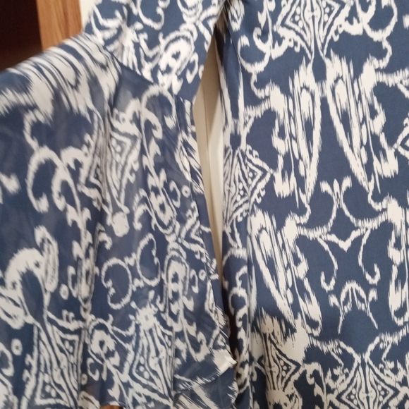 MSK Blue and White Dress with Long Bell Sleeves - Picture 4 of 8